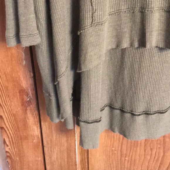 Free People army green tunic sweater - Picture 3 of 6